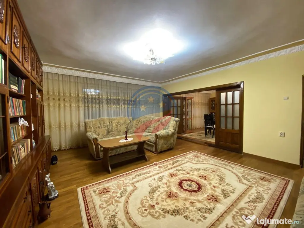 VILA GENEROASA CU TEREN 720 METRI IN APROPIEREA ELECTROPU... 