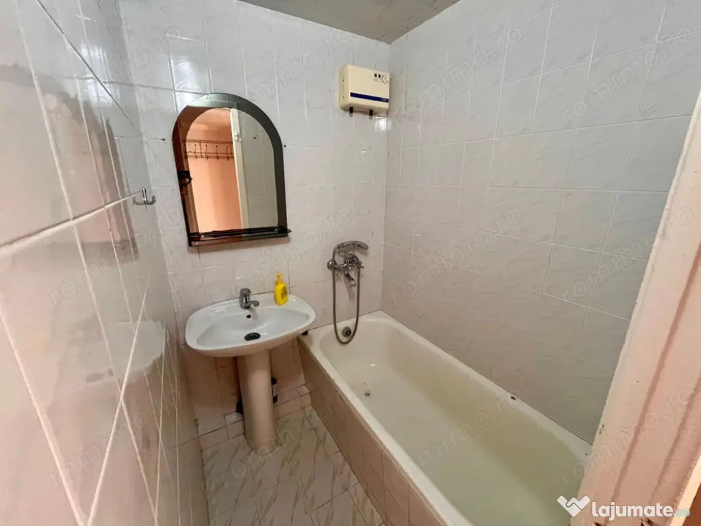 2 camere, situat in Crangasi 