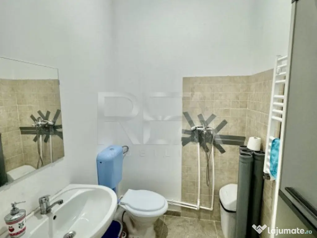 Spatiu comercial la 2 pasi de gura metroului 