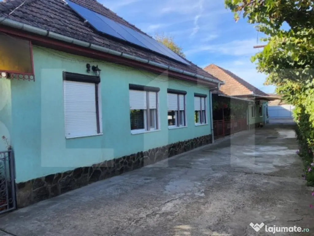 Casa cu 4 camere in Sancraiu de Mures cu Garaj dublu de 48mp