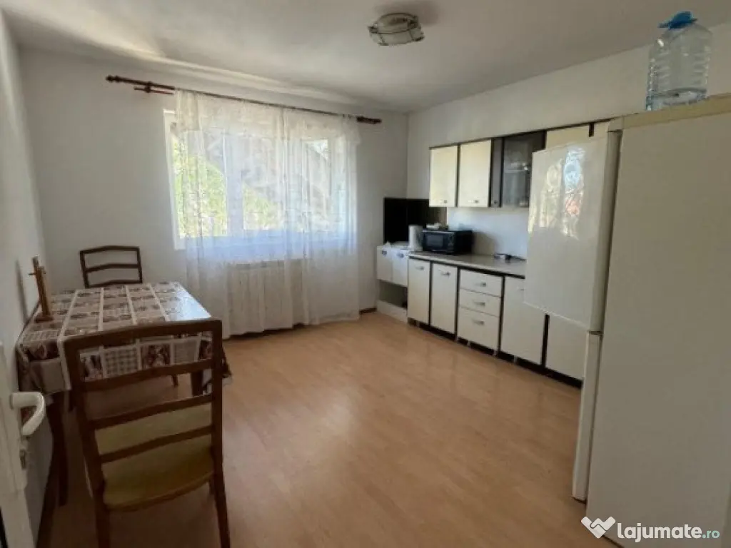 Spatiu birouri, strada principala, 150mp, Radauti