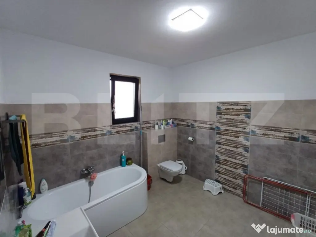 Casa individuala, teren 940mp,140mp utili, zona Unirea