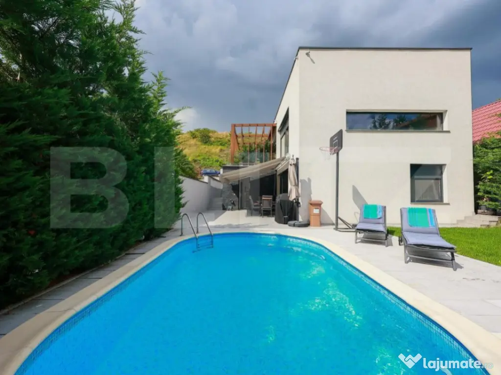 De vanzare Casa cu 4 camere, lux și confort la 5 minute de 