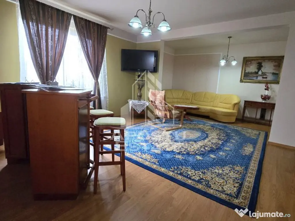 Casa individuala cu 5 camere si 3 bai, teren 1700 mp, Gia... 