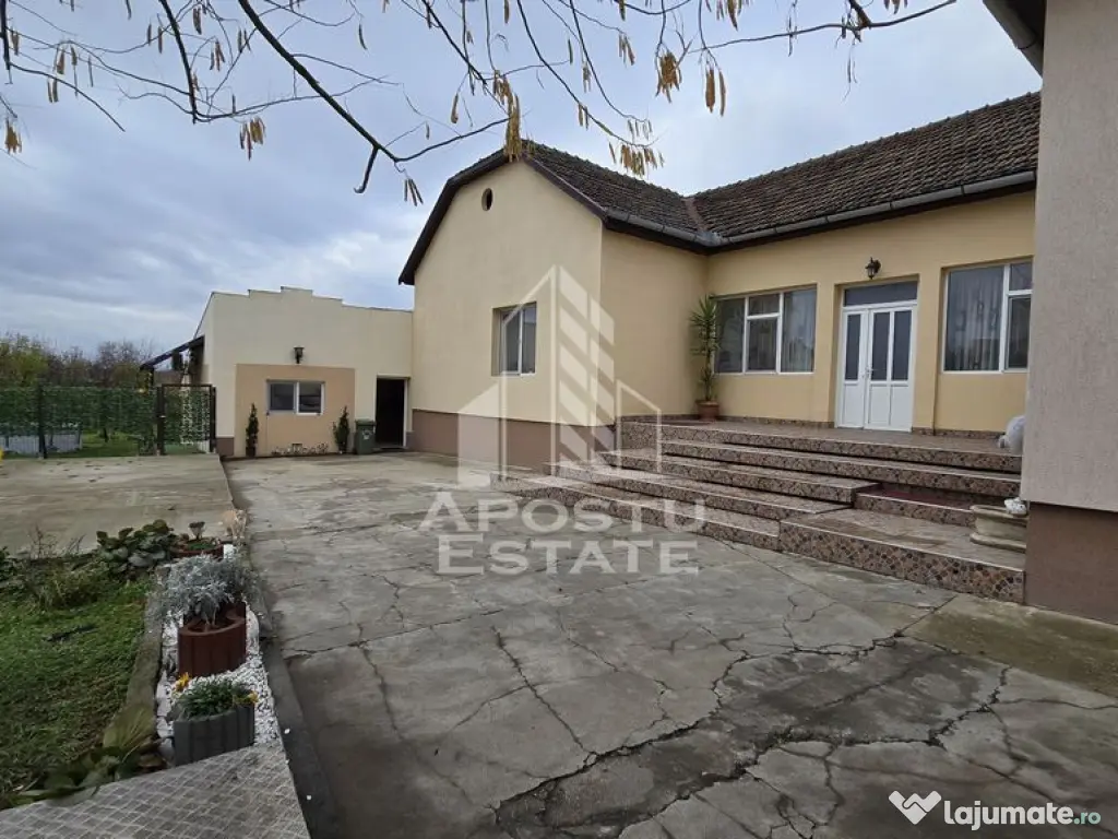 Casa individuala cu 5 camere si 3 bai, teren 1700 mp, Gia... 