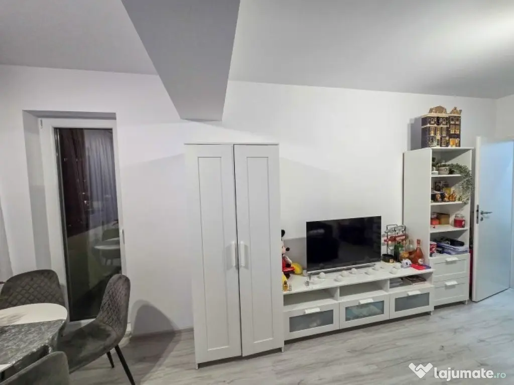 Apartament 3 camere Aparatorii Patriei 