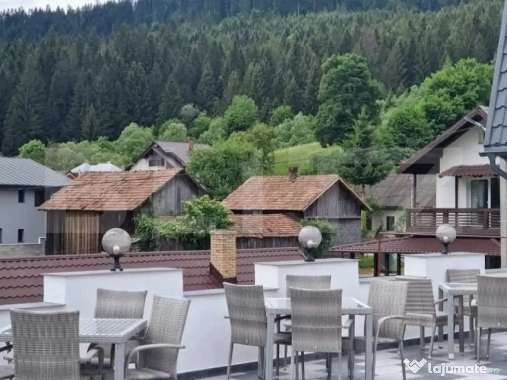 Vânzare pensiune, 12 camere, 620 mp, zona Gura Humorului-Vo