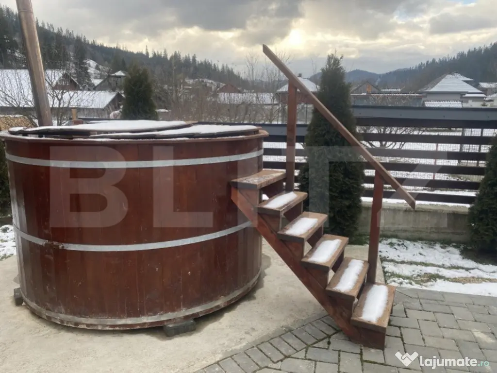 Vânzare pensiune, 12 camere, 620 mp, zona Gura Humorului-Vo