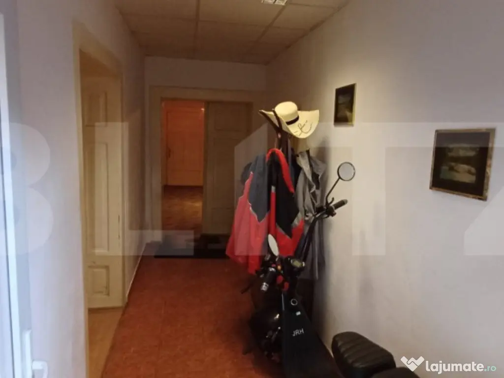 Exclusivitate!! Casa 5 camere, 200 mp, zona-centrala-strad