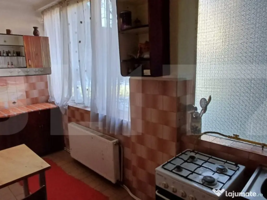 Exclusivitate!! Casa 5 camere, 200 mp, zona-centrala-strad