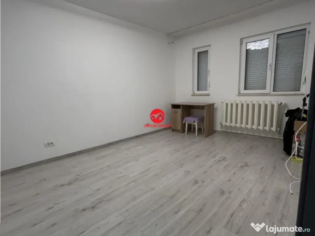 Garsoniera complet renovata, zona Palas 