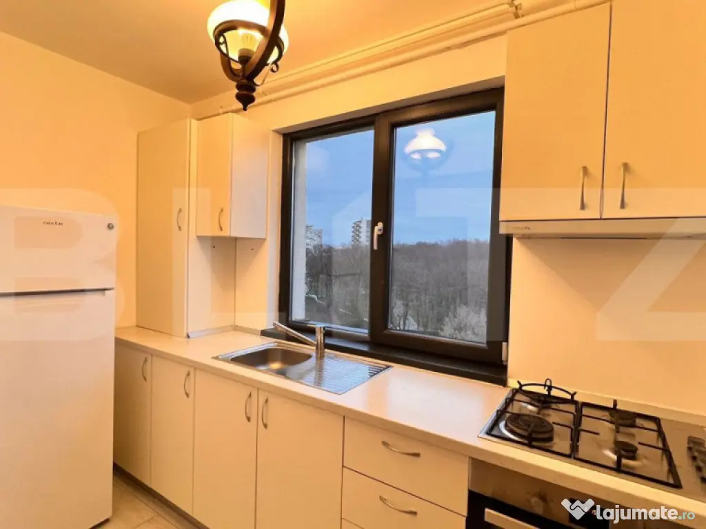 Apartament 2 camere modern, centrala, AC, parcare, zona Amar