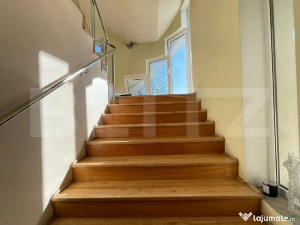 Exclusivitate! Vila cu 6 camere, 500 mp, zona Platou 