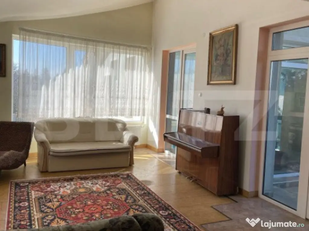 Exclusivitate! Vila cu 6 camere, 500 mp, zona Platou 