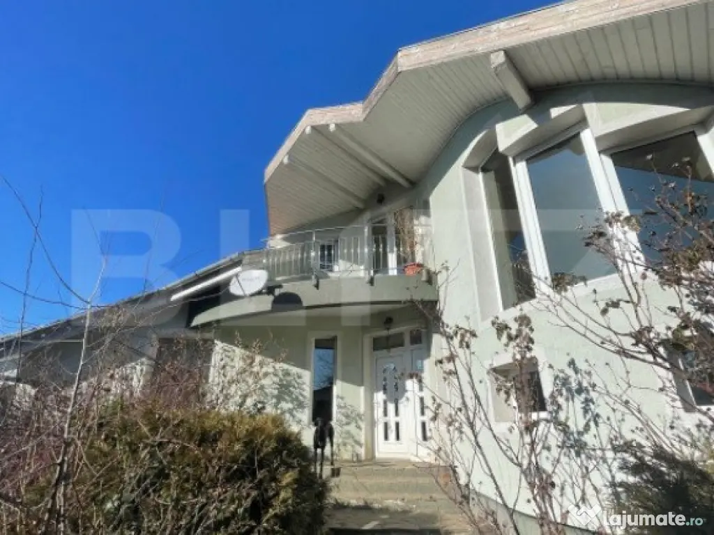 Exclusivitate! Vila cu 6 camere, 500 mp, zona Platou 