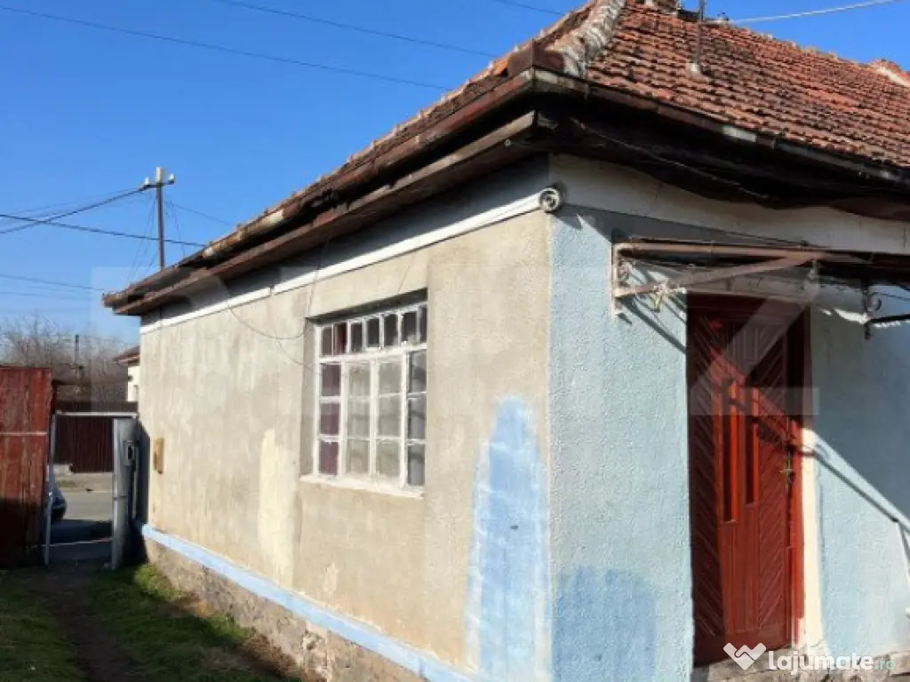 Teren și construcții 60 mp, zona strada Botizului