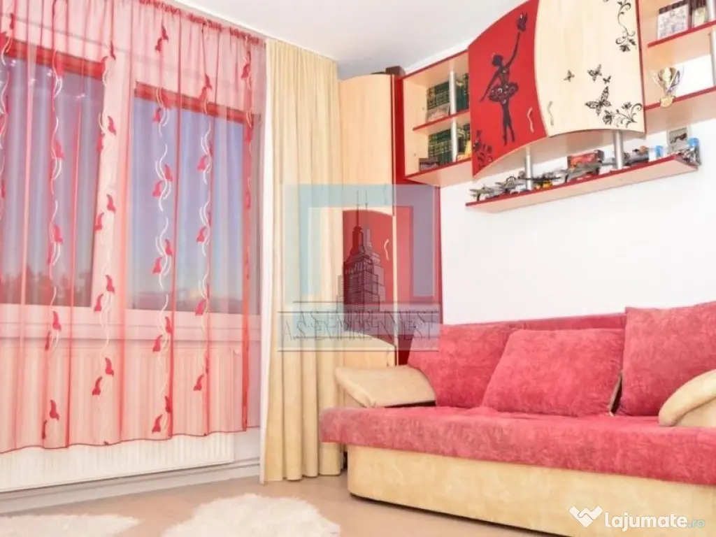 Ap 4 camere mobilat-utilat - zona Tractorul