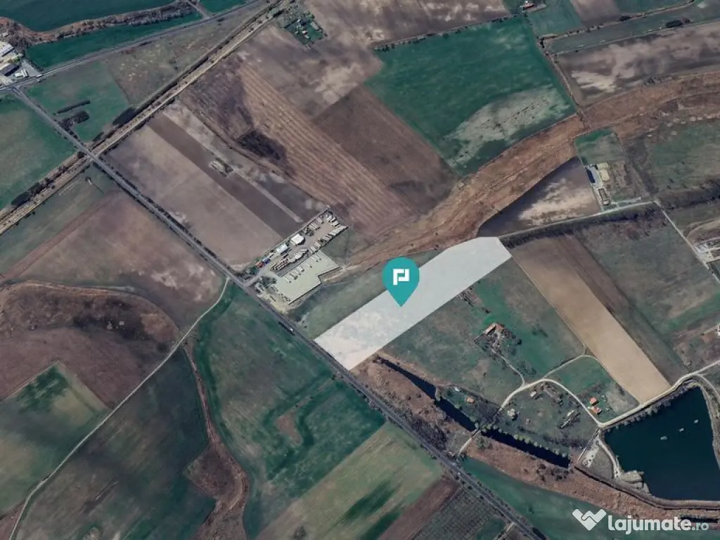 Teren compact de 50.000 mp la drum principal 