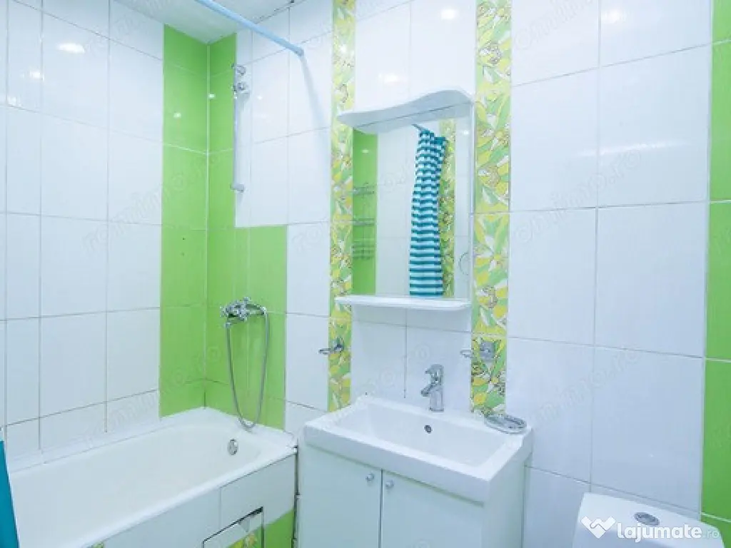 Apartament cu 3 camere de inchiriat 