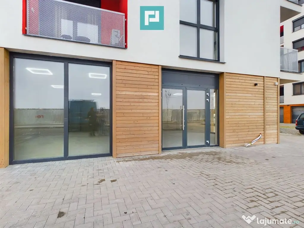 Spatiu comercial 90mp