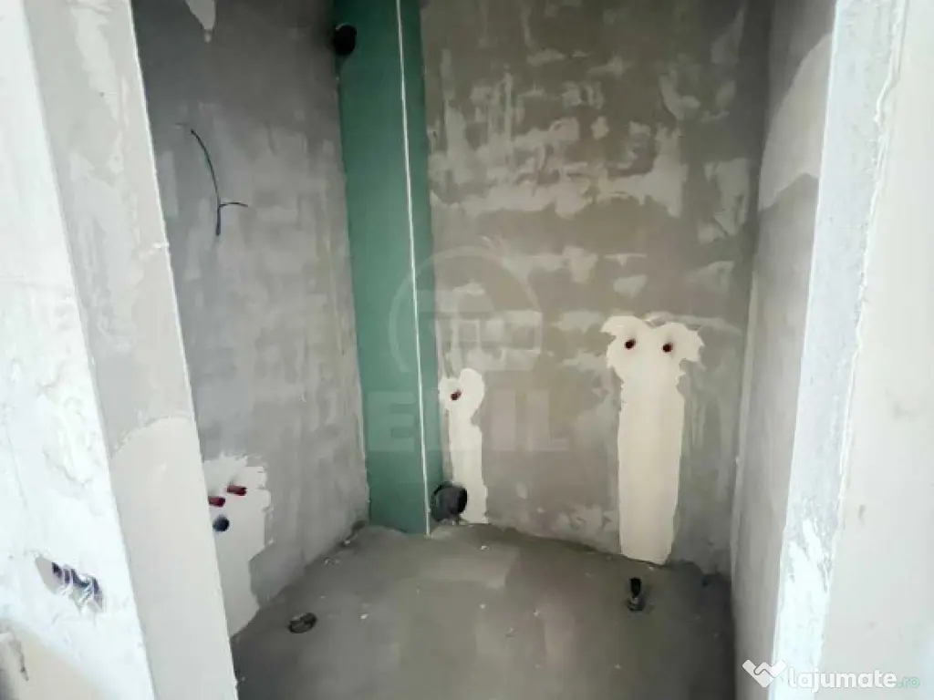 Apartament cu 3 camere, zona Terra, semifinisat, COMISION 0