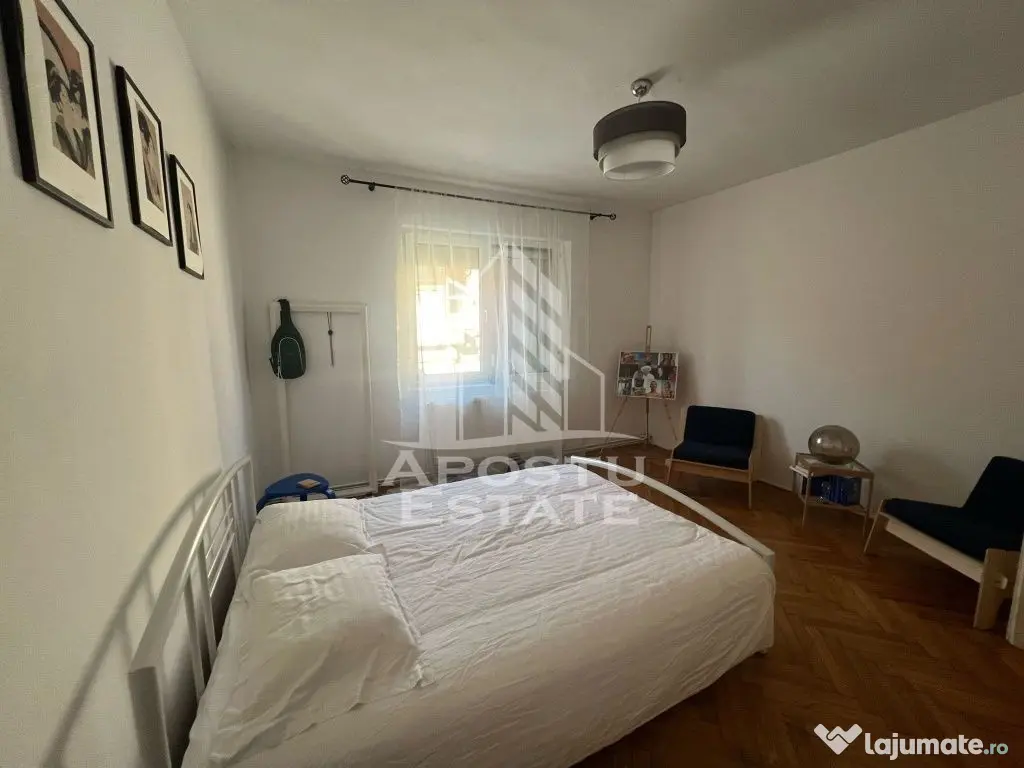 Casa individuala cu 5 camere, 2 bai si beci in zona Blasc...