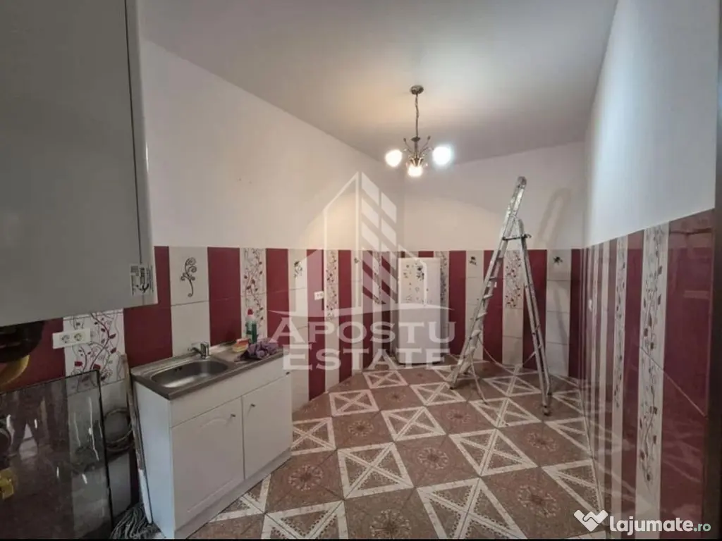 Apartament cu 2 camere la curte comuna, centrala termica,...