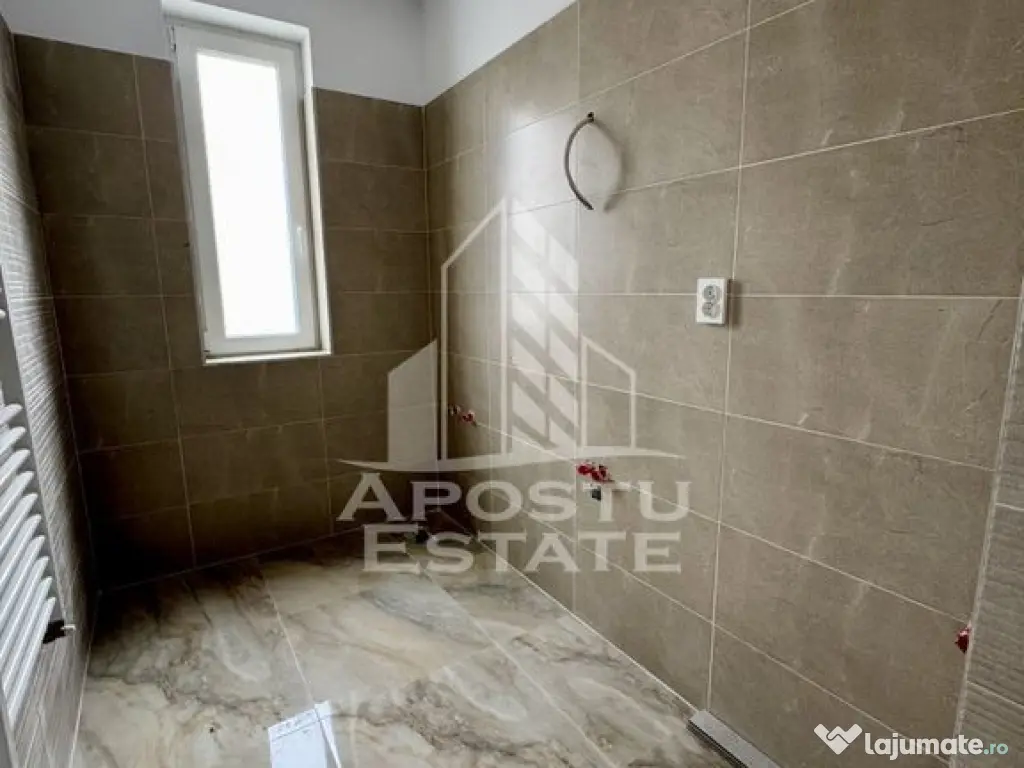 Apartament cu 2 camere, decomandat, bucatarie separata 55...