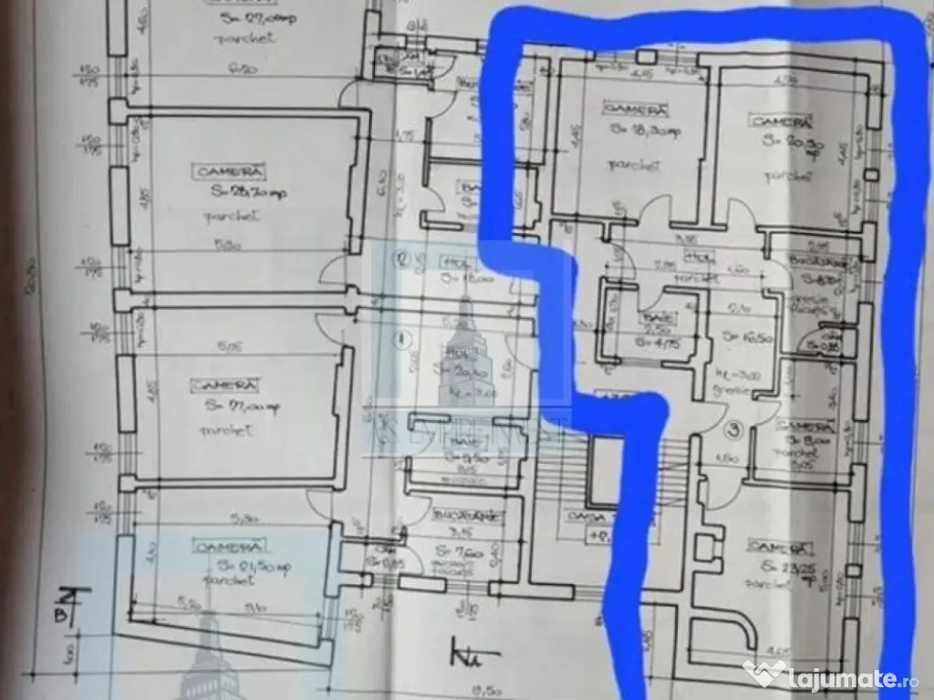 Ap 4 camere decomandat - zona Centrul Istoric