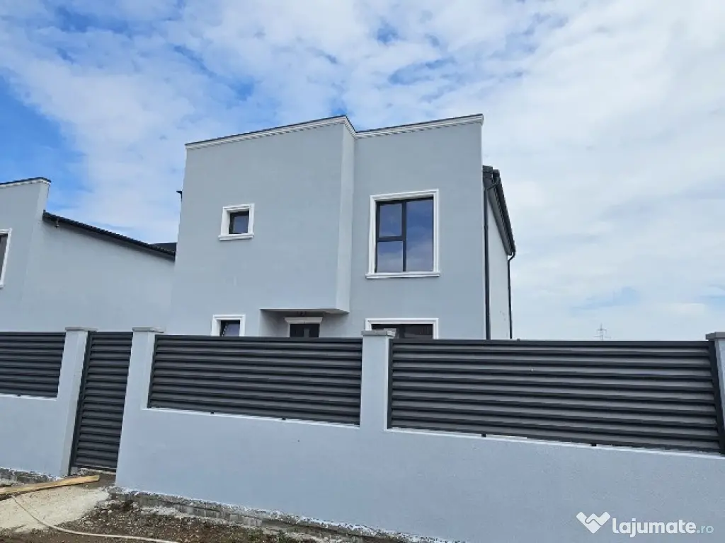 Casa individuala 5 CAMERE/TEREN 428 MP/Com.Berceni/COMISION 0 %