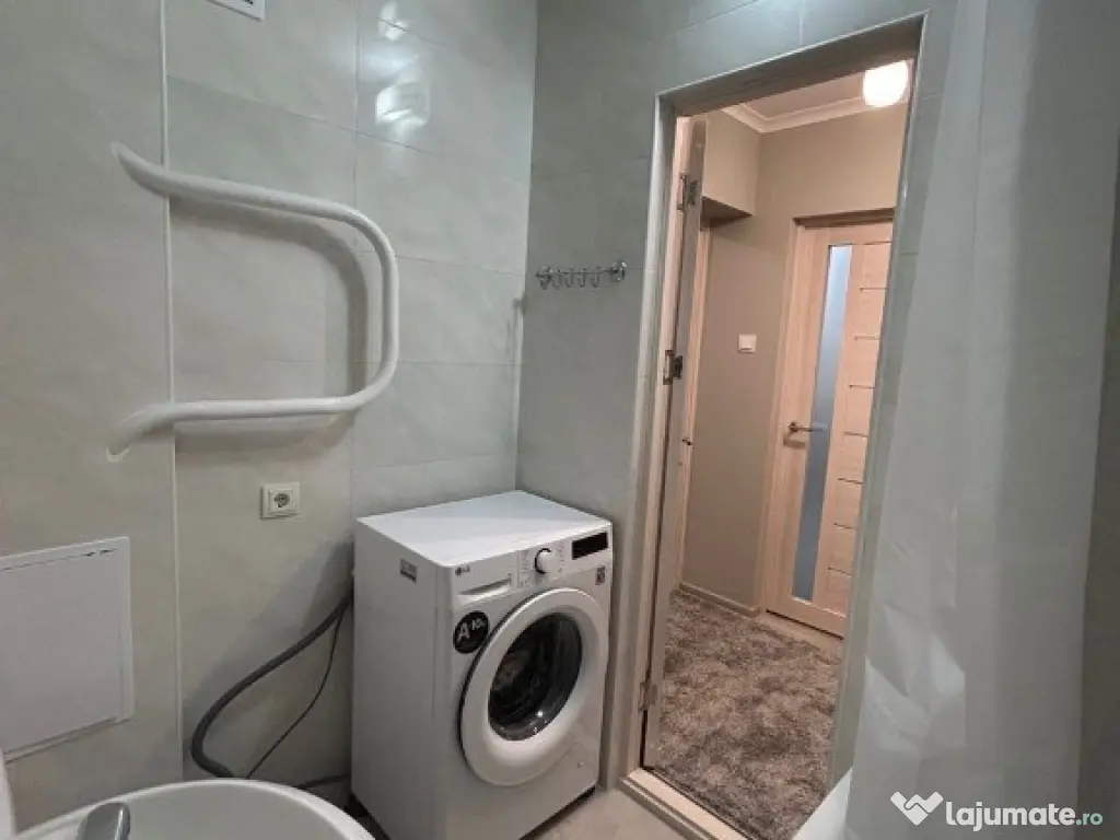 Garsoniera de inchiriat in zona Tractorul