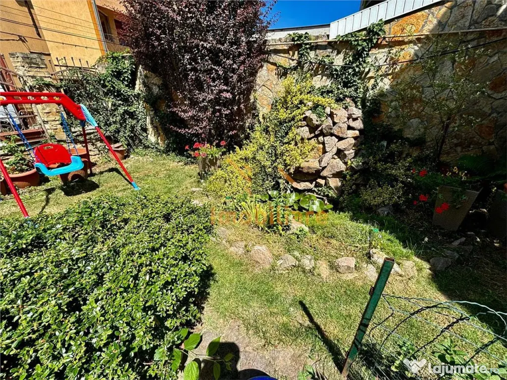 VILA CU 3 CAMERE, CENTRAL 