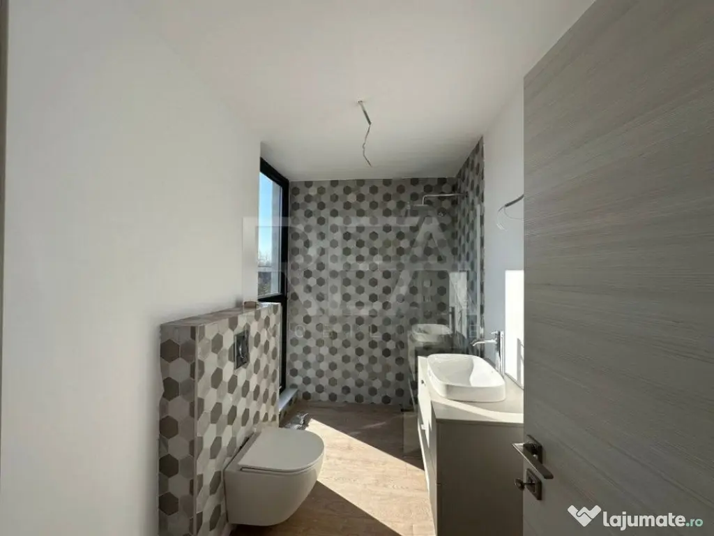 Casa 5 camere in zona Pipera 