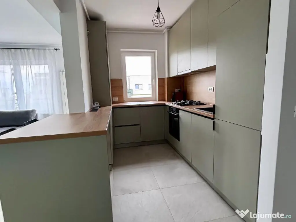 Apartament cu 2 camere, decomandat - zona Tractorul