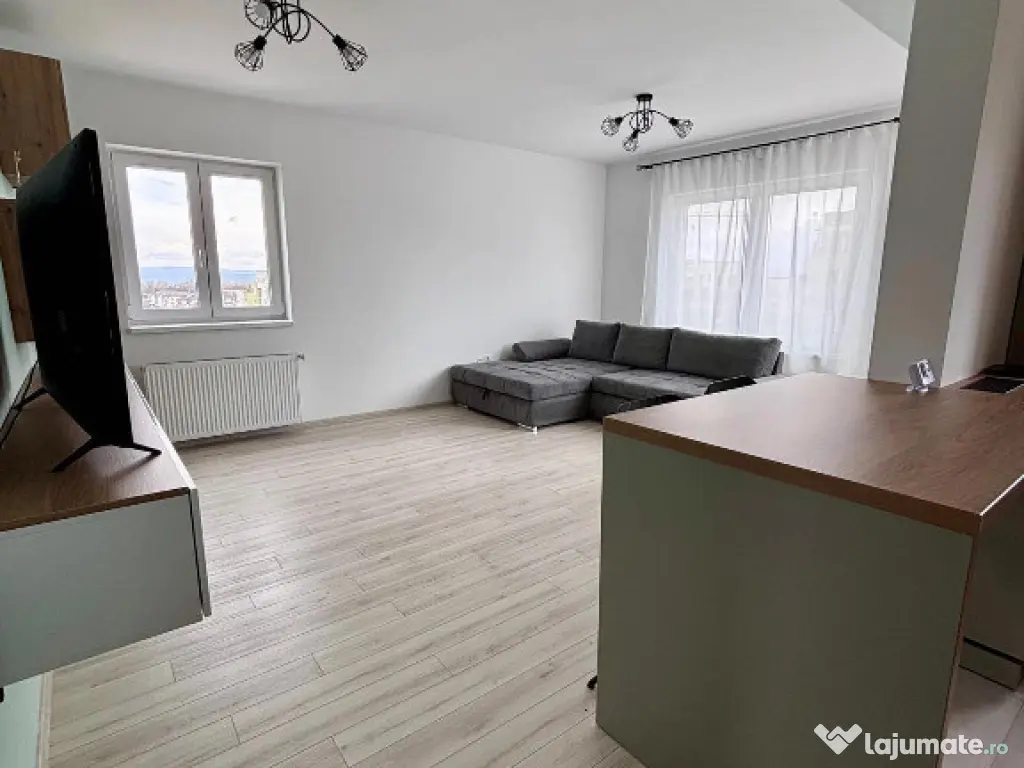 Apartament cu 2 camere, decomandat - zona Tractorul