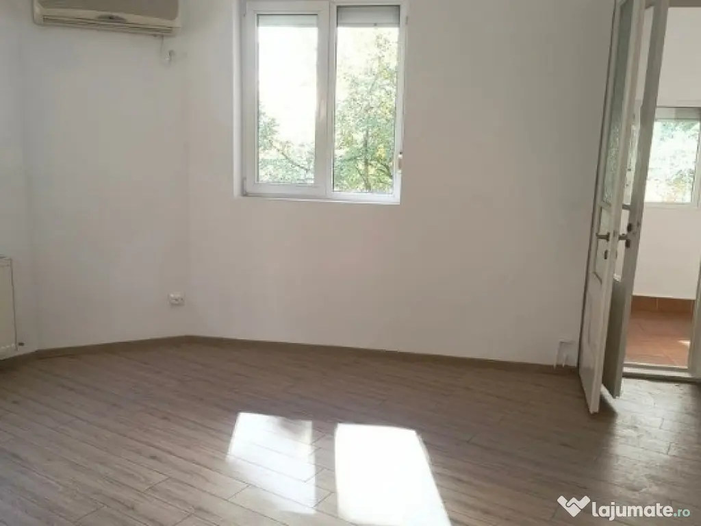 Lacul Tei, Vila, Spatioasa! 