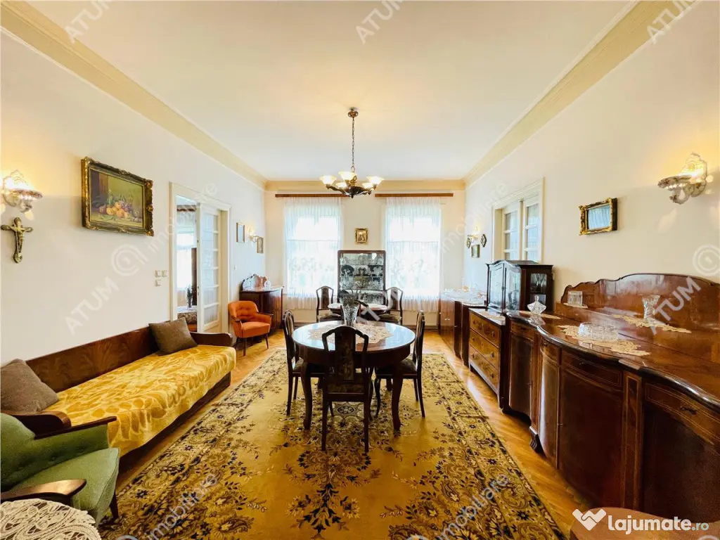 Casa individuala 4 camere decomandate 1000 mp teren zona Blv 