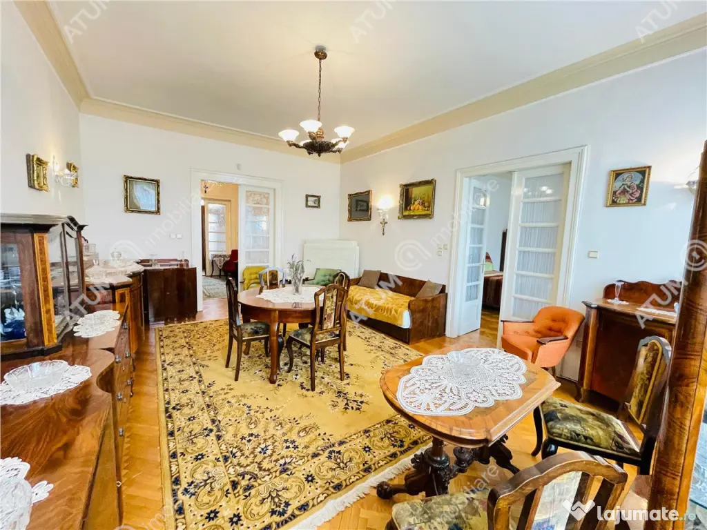 Casa individuala 4 camere decomandate 1000 mp teren zona Blv 