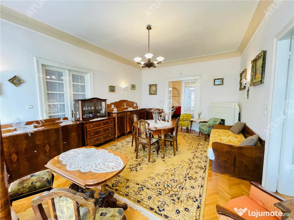 Casa individuala 4 camere decomandate 1000 mp teren zona Blv 