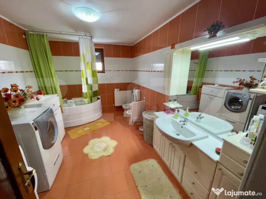 Casă individuală - Teren 9.300 mp - Finisată/Mobilată -