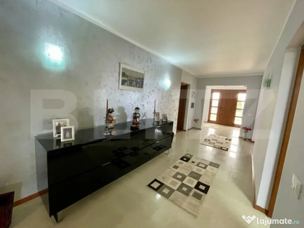 Casă individuală - Teren 9.300 mp - Finisată/Mobilată -