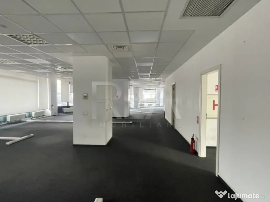 SPATIU COMERCIAL PASAJ BASARAB - CALEA GRIVITEI