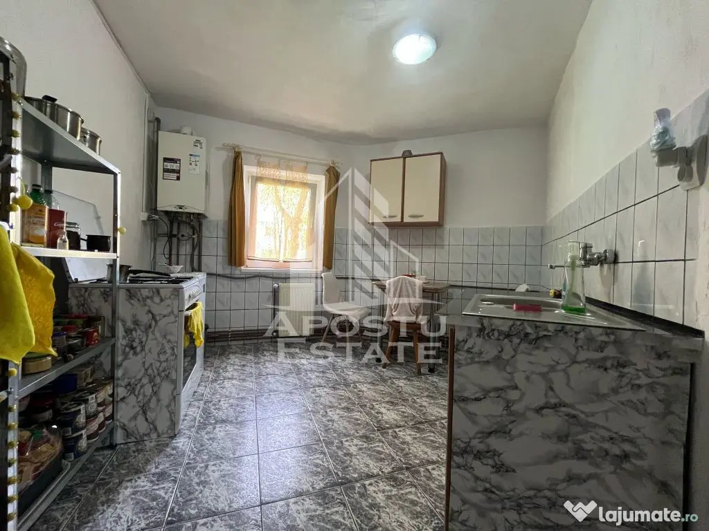 Apartament cu 2 camere, decomandat, parter inalt,centrala... 