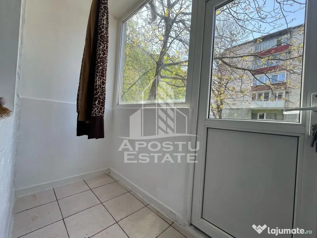 Apartament cu 2 camere, decomandat, parter inalt,centrala... 