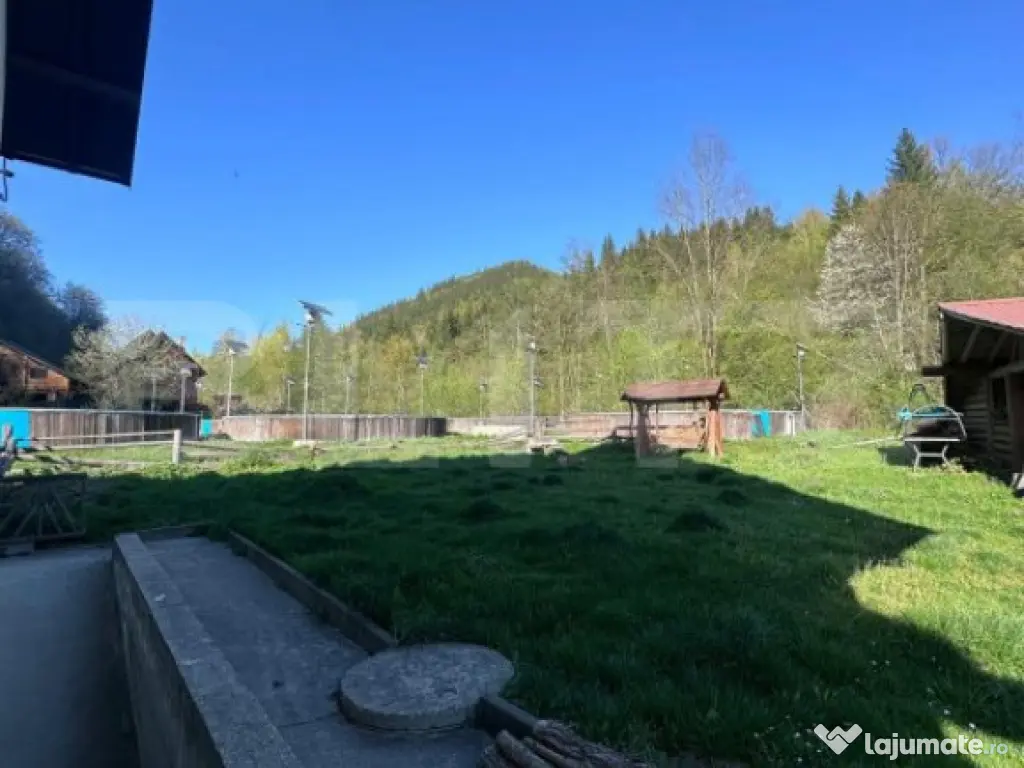 Pensiune/Ferma pescicola la cheie, teren 4000 mp, zona Molid