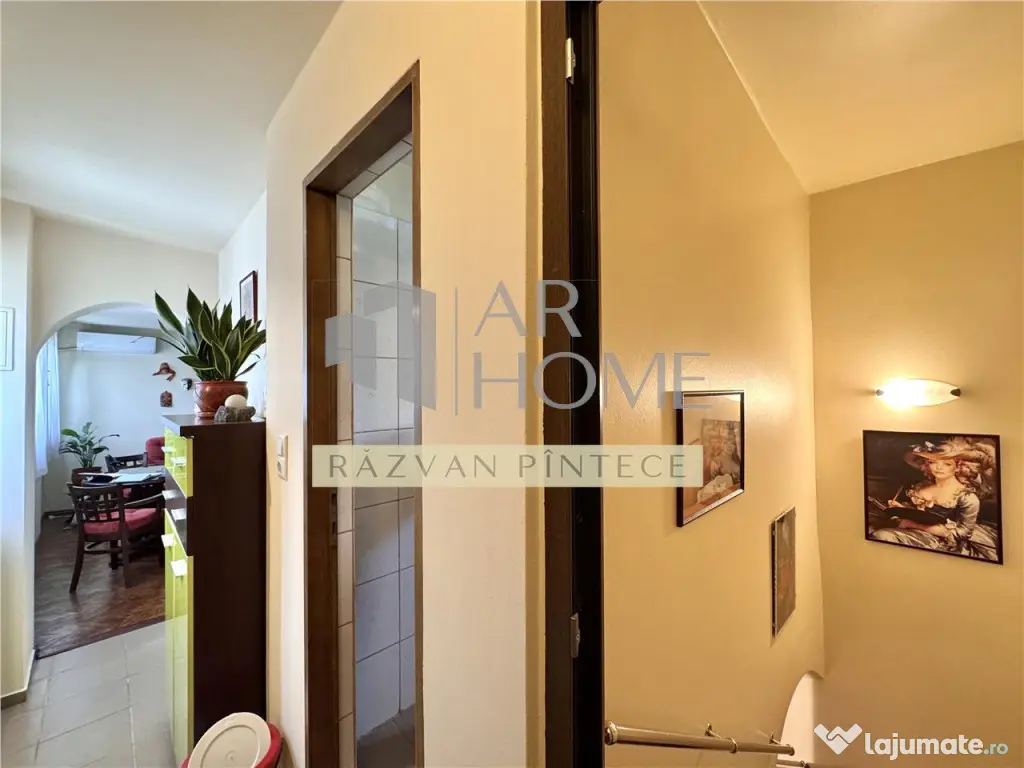 Apartament in vila, 5 camere, zona Cantacuzino, Ploiesti. 