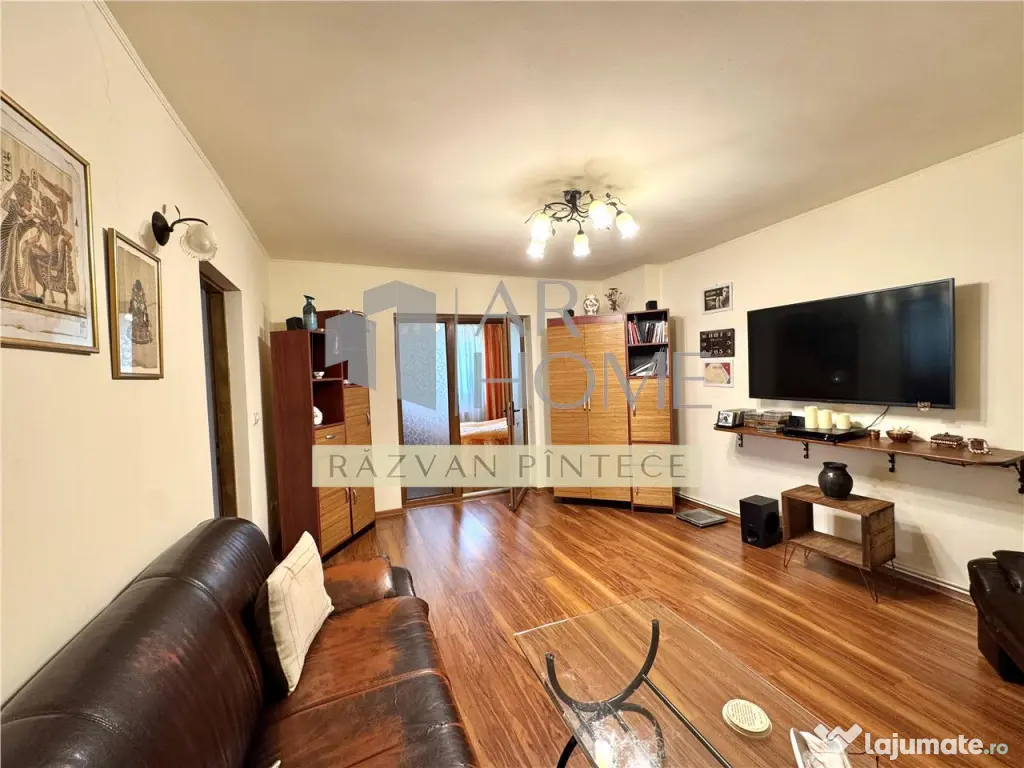 Apartament in vila, 5 camere, zona Cantacuzino, Ploiesti. 