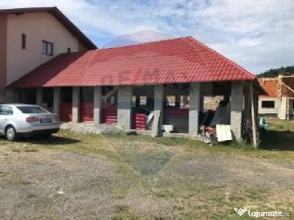 Pensiune de vânzare Arieseni la 100m de partie