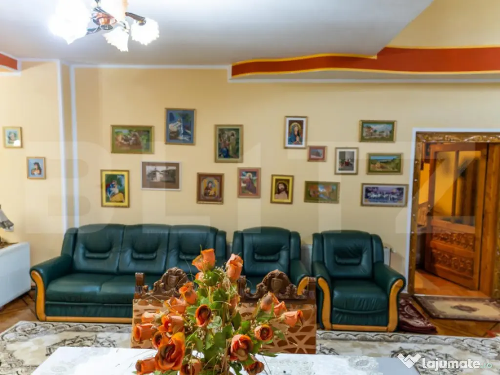 Casă de vanzare, cu 10 camere, 1200 mp, zona Dipsa