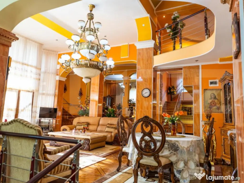 Casă de vanzare, cu 10 camere, 1200 mp, zona Dipsa